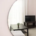 Lazaros *